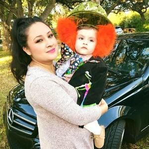 Meet your Posher, Laura